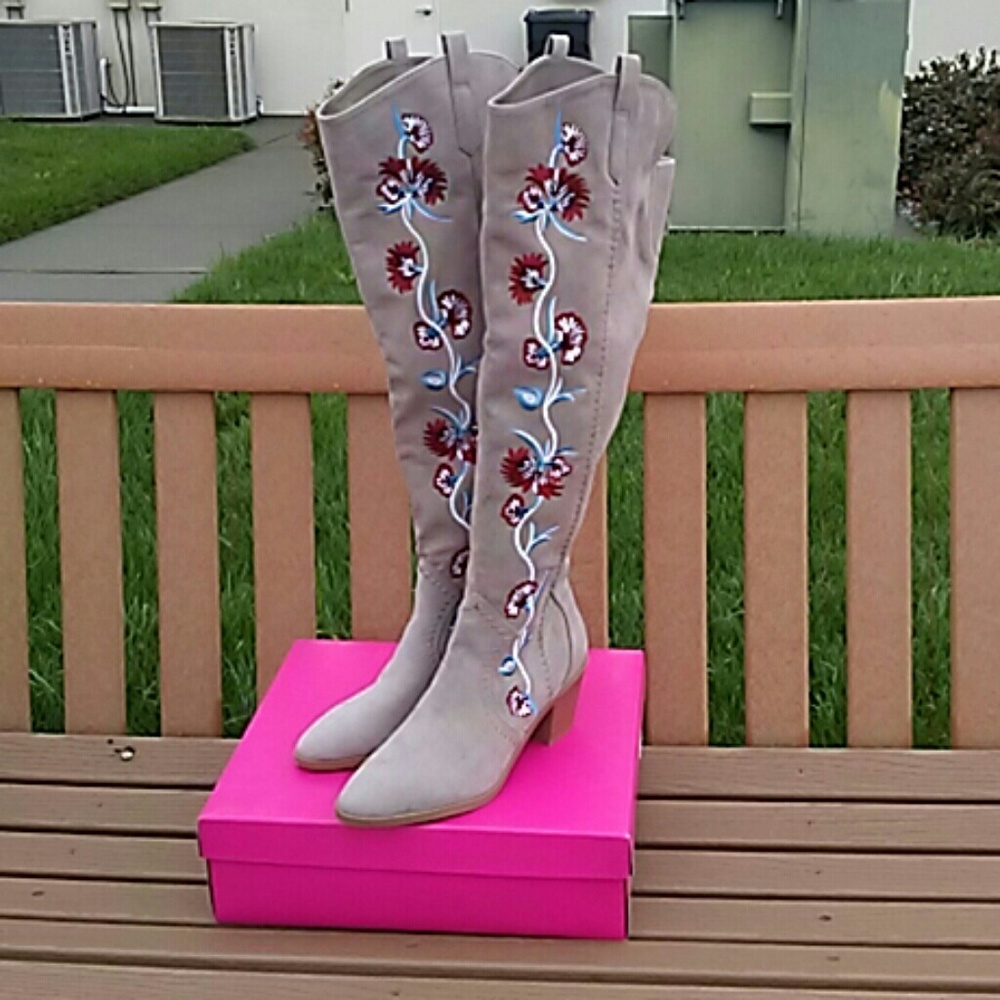 Women's boots